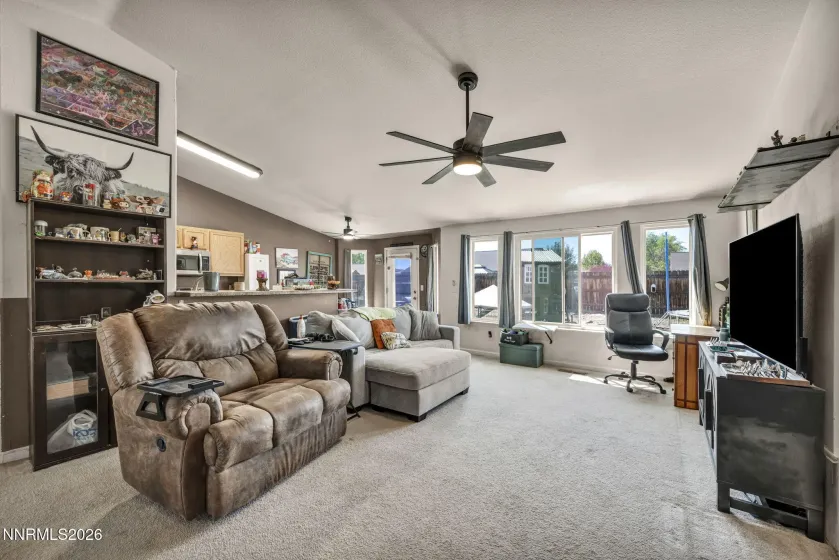 1250 Eagle Rock, Fallon, Nevada 89406, 3 Bedrooms Bedrooms, ,2 BathroomsBathrooms,Residential,Residential,Eagle Rock,260005053