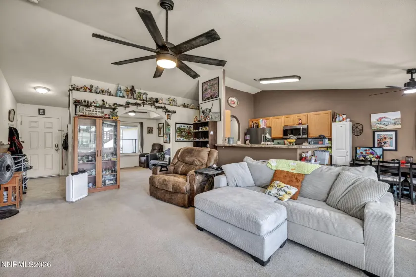 1250 Eagle Rock, Fallon, Nevada 89406, 3 Bedrooms Bedrooms, ,2 BathroomsBathrooms,Residential,Residential,Eagle Rock,260005053