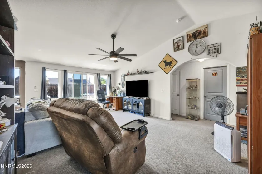 1250 Eagle Rock, Fallon, Nevada 89406, 3 Bedrooms Bedrooms, ,2 BathroomsBathrooms,Residential,Residential,Eagle Rock,260005053