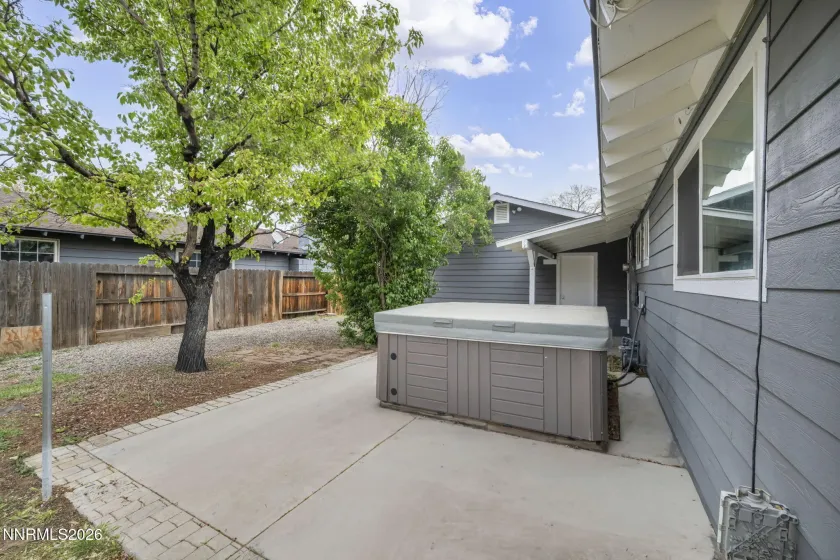 2106 Idaho, Carson City, Nevada 89701, 3 Bedrooms Bedrooms, ,2 BathroomsBathrooms,Residential,Residential,Idaho,260005055