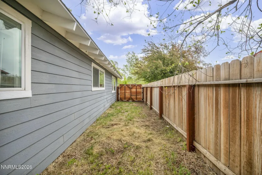 2106 Idaho, Carson City, Nevada 89701, 3 Bedrooms Bedrooms, ,2 BathroomsBathrooms,Residential,Residential,Idaho,260005055