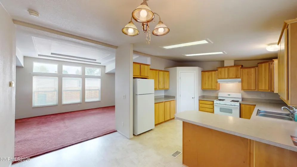 220 Antelope, Battle Mountain, Nevada 89820, 3 Bedrooms Bedrooms, ,2 BathroomsBathrooms,Residential,Residential,Antelope,250055164