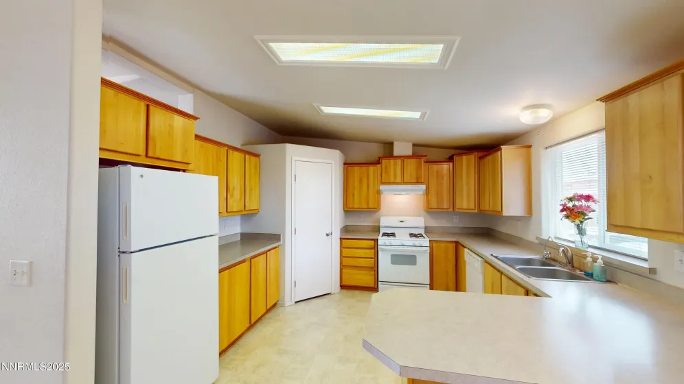 220 Antelope, Battle Mountain, Nevada 89820, 3 Bedrooms Bedrooms, ,2 BathroomsBathrooms,Residential,Residential,Antelope,250055164