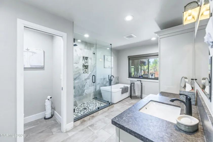 4202 Pinto, Reno, Nevada 89519, 4 Bedrooms Bedrooms, ,3 BathroomsBathrooms,Residential,Residential,Pinto,260005057