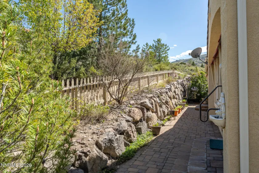 1840 Hunter Creek, Reno, Nevada 89519, 3 Bedrooms Bedrooms, ,2 BathroomsBathrooms,Residential,Residential,Hunter Creek,260005059