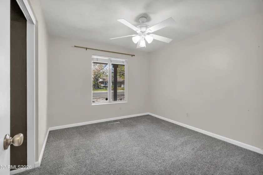 1701 Clover Leaf, Sparks, Nevada 89434, 3 Bedrooms Bedrooms, ,2 BathroomsBathrooms,Residential,Residential,Clover Leaf,260005060