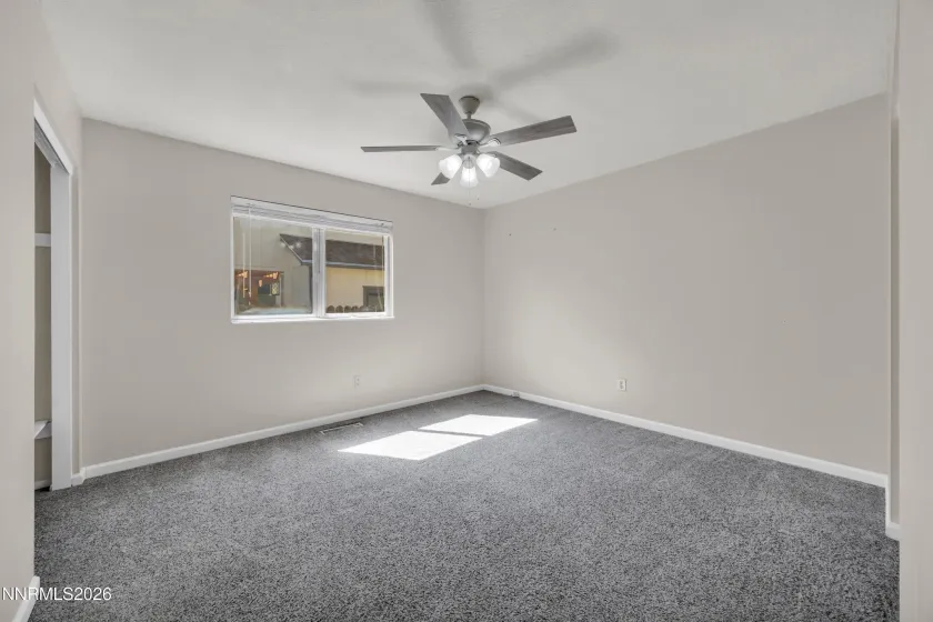 1701 Clover Leaf, Sparks, Nevada 89434, 3 Bedrooms Bedrooms, ,2 BathroomsBathrooms,Residential,Residential,Clover Leaf,260005060