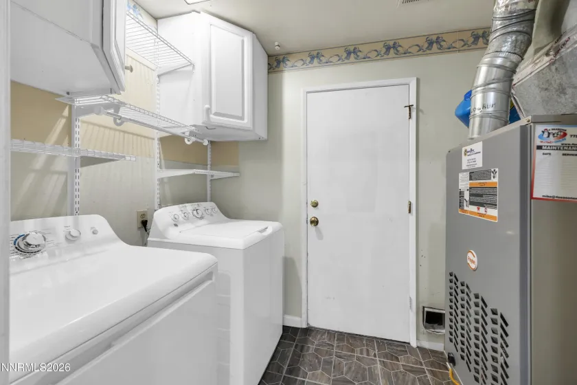 1701 Clover Leaf, Sparks, Nevada 89434, 3 Bedrooms Bedrooms, ,2 BathroomsBathrooms,Residential,Residential,Clover Leaf,260005060