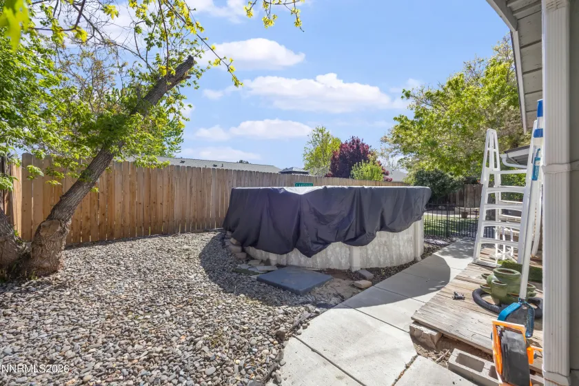 1701 Clover Leaf, Sparks, Nevada 89434, 3 Bedrooms Bedrooms, ,2 BathroomsBathrooms,Residential,Residential,Clover Leaf,260005060