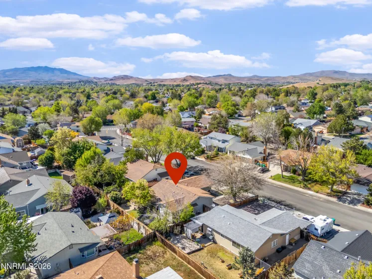 1701 Clover Leaf, Sparks, Nevada 89434, 3 Bedrooms Bedrooms, ,2 BathroomsBathrooms,Residential,Residential,Clover Leaf,260005060