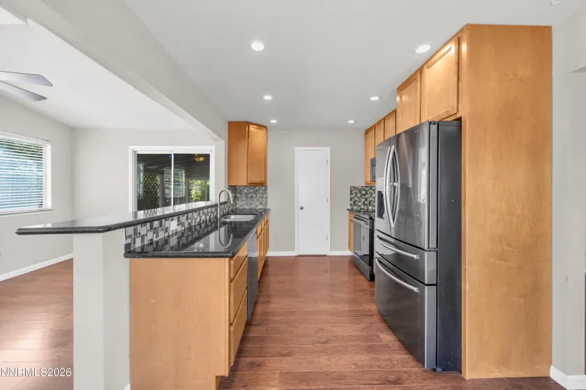 1701 Clover Leaf, Sparks, Nevada 89434, 3 Bedrooms Bedrooms, ,2 BathroomsBathrooms,Residential,Residential,Clover Leaf,260005060