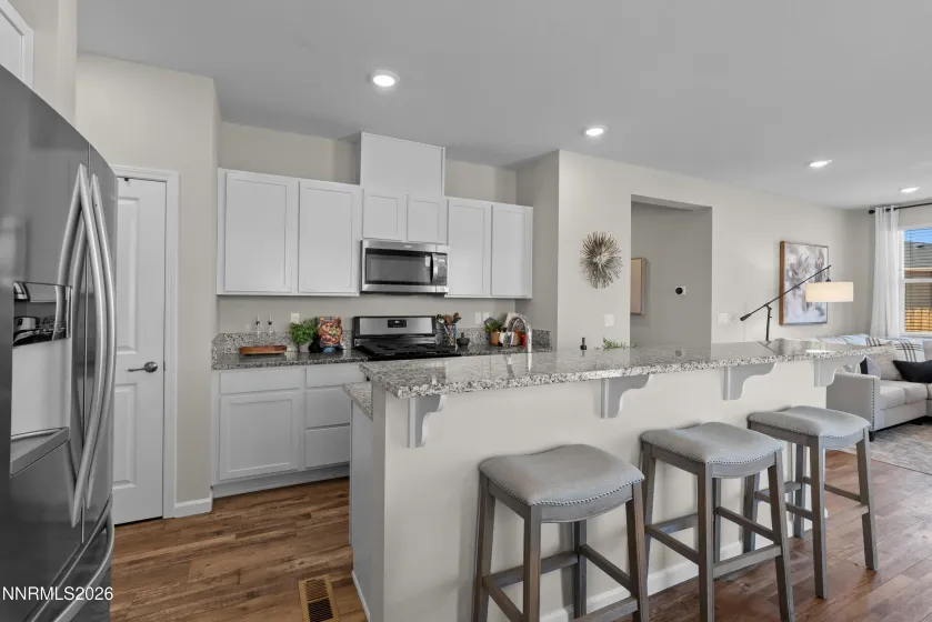 626 Piovana, Sparks, Nevada 89441, 3 Bedrooms Bedrooms, ,2 BathroomsBathrooms,Residential,Residential,Piovana,260005063