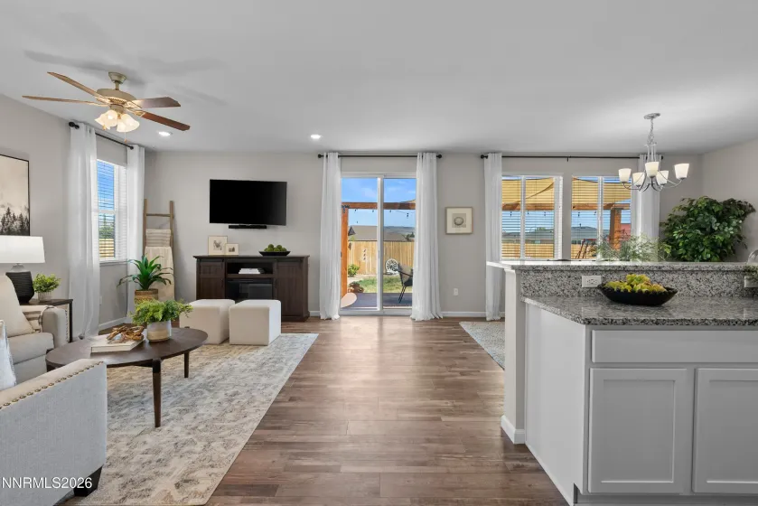 626 Piovana, Sparks, Nevada 89441, 3 Bedrooms Bedrooms, ,2 BathroomsBathrooms,Residential,Residential,Piovana,260005063