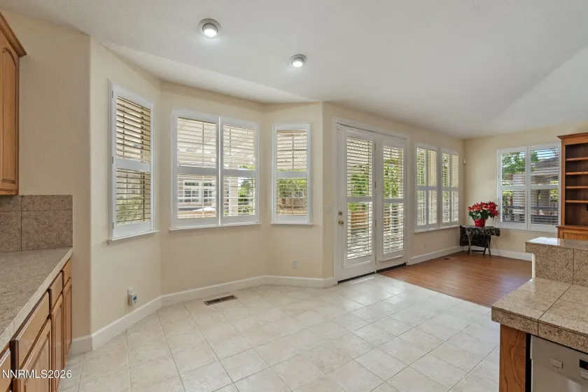 2729 Hamm, Sparks, Nevada 89436, 4 Bedrooms Bedrooms, ,3 BathroomsBathrooms,Residential,Residential,Hamm,260005062