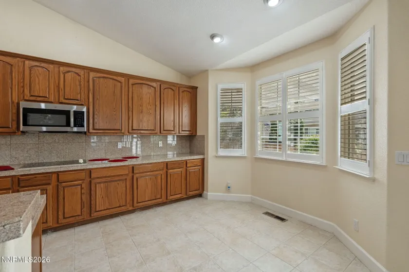 2729 Hamm, Sparks, Nevada 89436, 4 Bedrooms Bedrooms, ,3 BathroomsBathrooms,Residential,Residential,Hamm,260005062