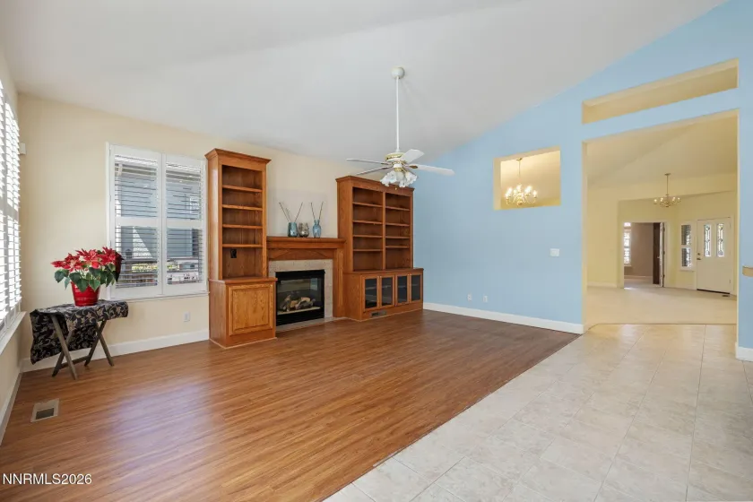 2729 Hamm, Sparks, Nevada 89436, 4 Bedrooms Bedrooms, ,3 BathroomsBathrooms,Residential,Residential,Hamm,260005062