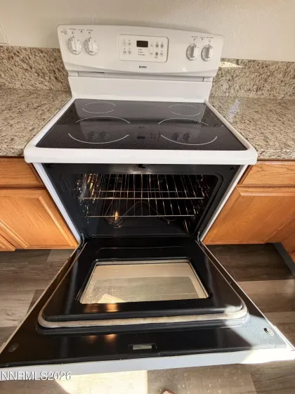 7326 Warhol, Sun Valley, Nevada 89433, 3 Bedrooms Bedrooms, ,2 BathroomsBathrooms,Residential,Residential,Warhol,260005065