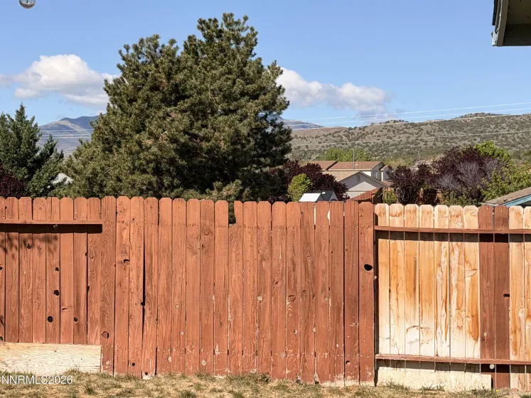 7326 Warhol, Sun Valley, Nevada 89433, 3 Bedrooms Bedrooms, ,2 BathroomsBathrooms,Residential,Residential,Warhol,260005065