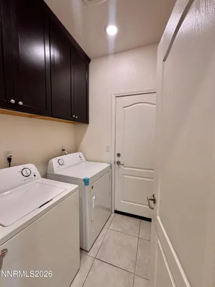 2093 Marcus, Sparks, Nevada 89436, 3 Bedrooms Bedrooms, ,2 BathroomsBathrooms,Residential,Residential,Marcus,260005068