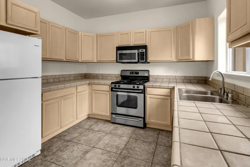 335 Dawson Jacob, Reno, Nevada 89503, 2 Bedrooms Bedrooms, ,3 BathroomsBathrooms,Residential,Residential,Dawson Jacob,260005070