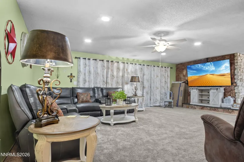 804 K, Hawthorne, Nevada 89415, 3 Bedrooms Bedrooms, ,3 BathroomsBathrooms,Residential,Residential,K,260005071