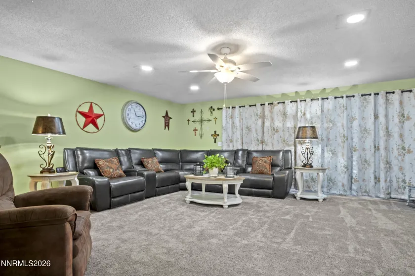 804 K, Hawthorne, Nevada 89415, 3 Bedrooms Bedrooms, ,3 BathroomsBathrooms,Residential,Residential,K,260005071