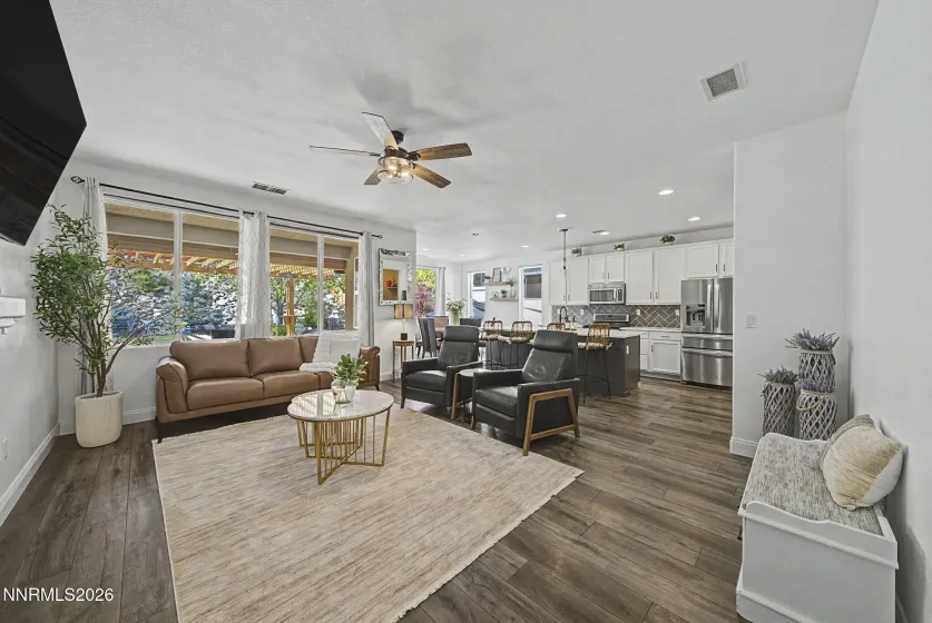 1479 Bluewood, Reno, Nevada 89523, 3 Bedrooms Bedrooms, ,2 BathroomsBathrooms,Residential,Residential,Bluewood,260005076