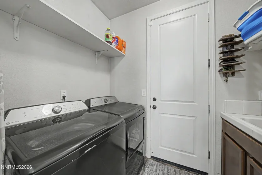 1479 Bluewood, Reno, Nevada 89523, 3 Bedrooms Bedrooms, ,2 BathroomsBathrooms,Residential,Residential,Bluewood,260005076