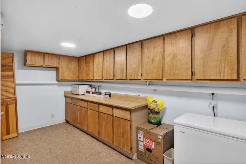 2361 Grizzley, Reno, Nevada 89521, 4 Bedrooms Bedrooms, ,3 BathroomsBathrooms,Residential,Residential,Grizzley,260005077