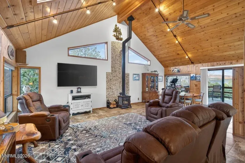 2361 Grizzley, Reno, Nevada 89521, 4 Bedrooms Bedrooms, ,3 BathroomsBathrooms,Residential,Residential,Grizzley,260005077