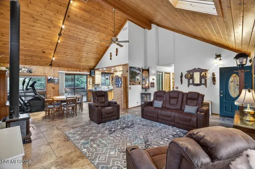 2361 Grizzley, Reno, Nevada 89521, 4 Bedrooms Bedrooms, ,3 BathroomsBathrooms,Residential,Residential,Grizzley,260005077