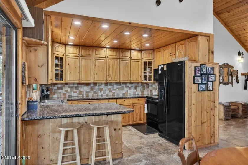 2361 Grizzley, Reno, Nevada 89521, 4 Bedrooms Bedrooms, ,3 BathroomsBathrooms,Residential,Residential,Grizzley,260005077