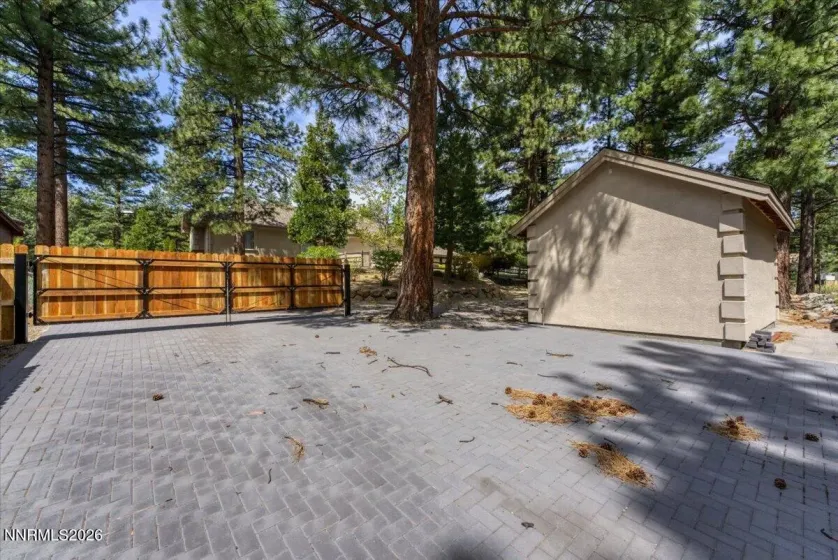 16470 Snow Flower, Reno, Nevada 89511, 5 Bedrooms Bedrooms, ,5 BathroomsBathrooms,Residential,Residential,Snow Flower,260005078