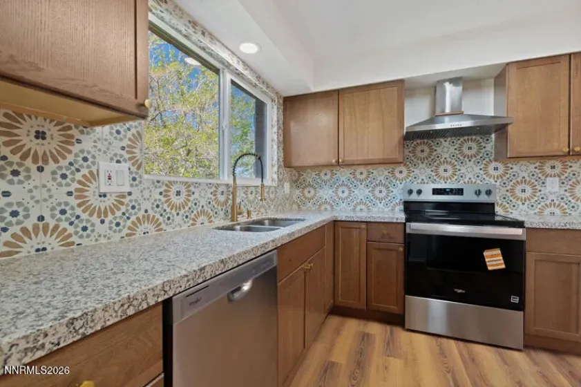 542 Smithridge, Reno, Nevada 89502, 2 Bedrooms Bedrooms, ,2 BathroomsBathrooms,Residential,Residential,Smithridge,260005081