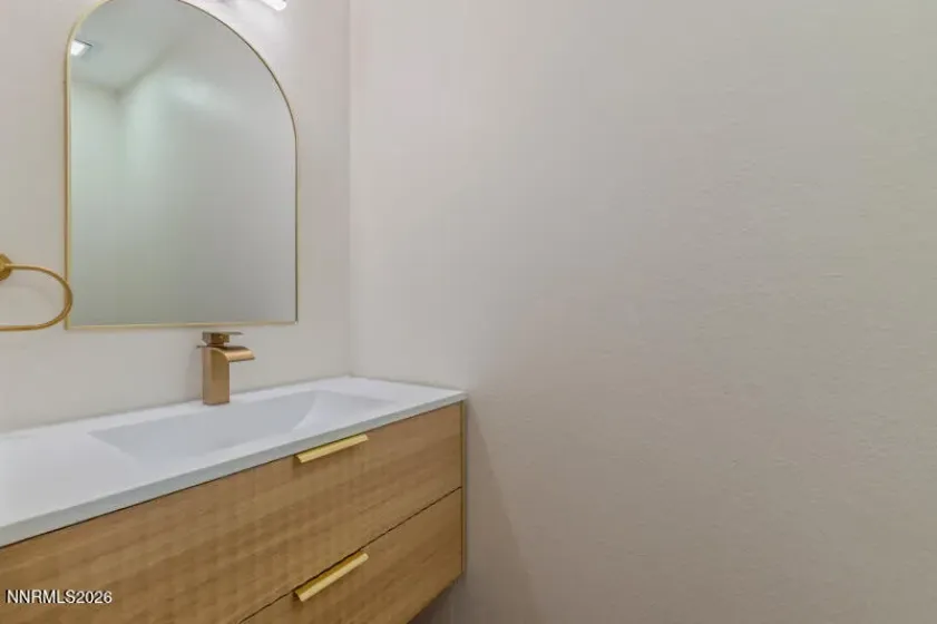 542 Smithridge, Reno, Nevada 89502, 2 Bedrooms Bedrooms, ,2 BathroomsBathrooms,Residential,Residential,Smithridge,260005081