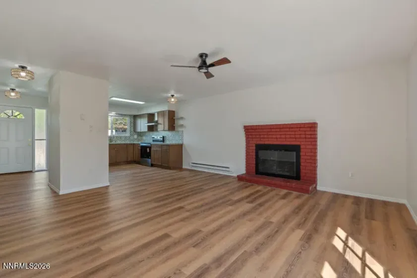 542 Smithridge, Reno, Nevada 89502, 2 Bedrooms Bedrooms, ,2 BathroomsBathrooms,Residential,Residential,Smithridge,260005081