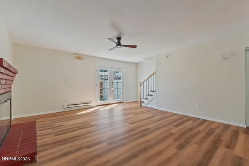 542 Smithridge, Reno, Nevada 89502, 2 Bedrooms Bedrooms, ,2 BathroomsBathrooms,Residential,Residential,Smithridge,260005081