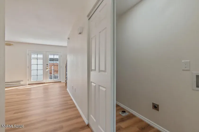 542 Smithridge, Reno, Nevada 89502, 2 Bedrooms Bedrooms, ,2 BathroomsBathrooms,Residential,Residential,Smithridge,260005081