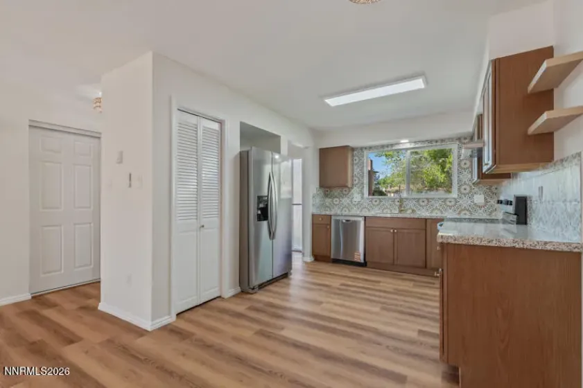 542 Smithridge, Reno, Nevada 89502, 2 Bedrooms Bedrooms, ,2 BathroomsBathrooms,Residential,Residential,Smithridge,260005081