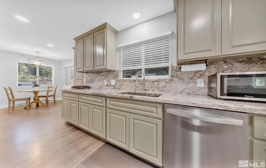 6545 Dyer, East Shore, California 96137, 4 Bedrooms Bedrooms, ,4 BathroomsBathrooms,Residential,Residential,Dyer,260005082