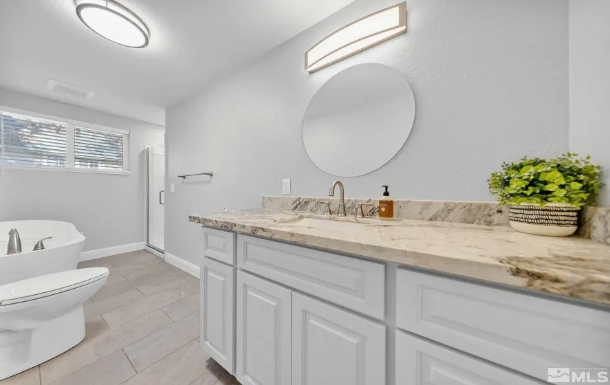 6545 Dyer, East Shore, California 96137, 4 Bedrooms Bedrooms, ,4 BathroomsBathrooms,Residential,Residential,Dyer,260005082