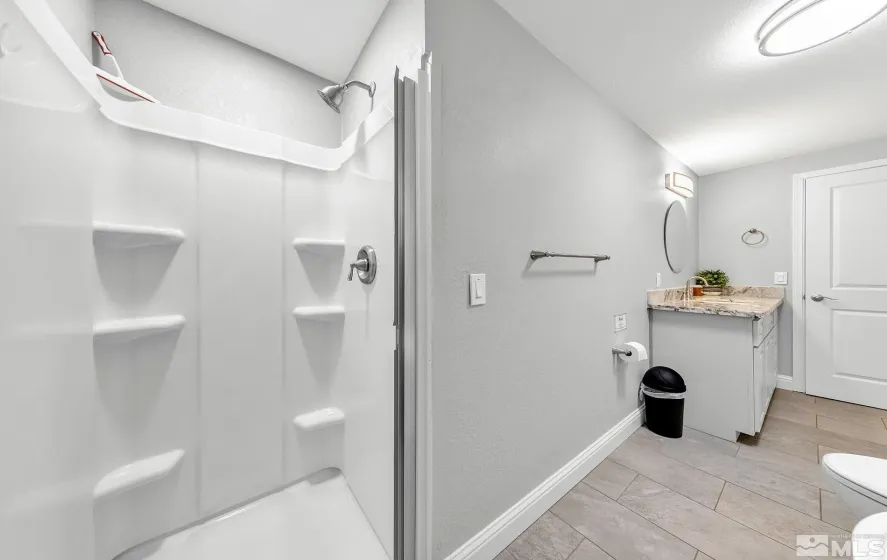 6545 Dyer, East Shore, California 96137, 4 Bedrooms Bedrooms, ,4 BathroomsBathrooms,Residential,Residential,Dyer,260005082