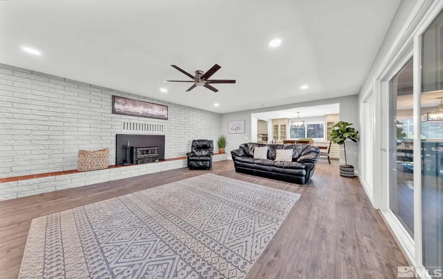 6545 Dyer, East Shore, California 96137, 4 Bedrooms Bedrooms, ,4 BathroomsBathrooms,Residential,Residential,Dyer,260005082