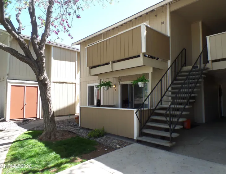 3890 Leonesio, Reno, Nevada 89512, 2 Bedrooms Bedrooms, ,1 BathroomBathrooms,Residential,Residential,Leonesio,260005083