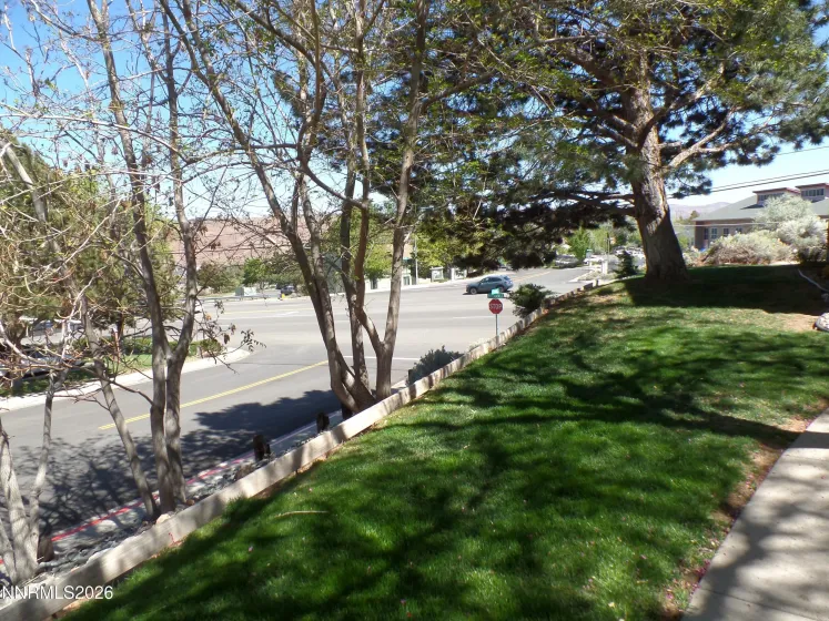 3890 Leonesio, Reno, Nevada 89512, 2 Bedrooms Bedrooms, ,1 BathroomBathrooms,Residential,Residential,Leonesio,260005083