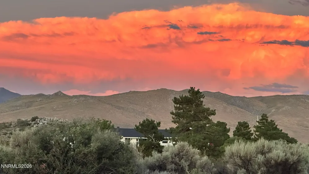 110 Quarterhorse, Reno, Nevada 89508, 3 Bedrooms Bedrooms, ,3 BathroomsBathrooms,Residential,Residential,Quarterhorse,0,260005089