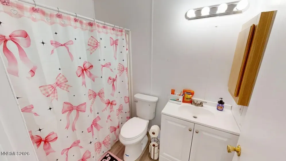 102 Bastian, Battle Mountain, Nevada 89820, 3 Bedrooms Bedrooms, ,2 BathroomsBathrooms,Residential,Residential,Bastian,260005091