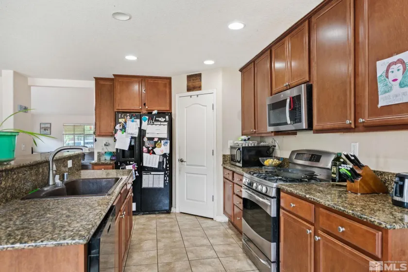 859 Klien, Dayton, Nevada 89403, 4 Bedrooms Bedrooms, ,2 BathroomsBathrooms,Residential,Residential,Klien,260005095