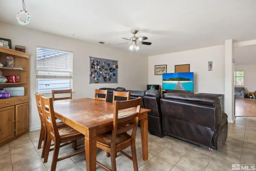 859 Klien, Dayton, Nevada 89403, 4 Bedrooms Bedrooms, ,2 BathroomsBathrooms,Residential,Residential,Klien,260005095