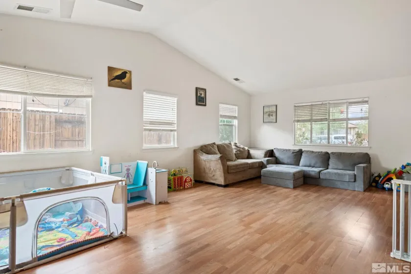 859 Klien, Dayton, Nevada 89403, 4 Bedrooms Bedrooms, ,2 BathroomsBathrooms,Residential,Residential,Klien,260005095